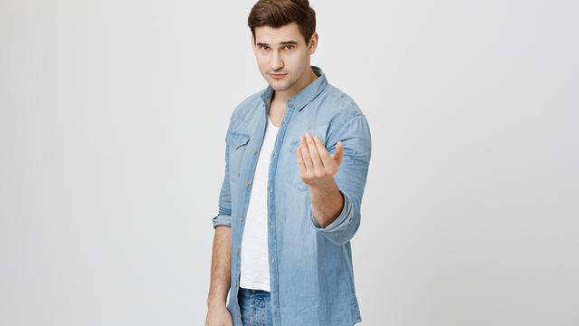 Ilustrasi membujuk, mengajak