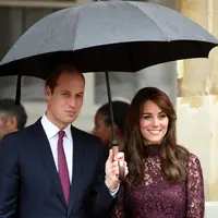 Pangeran  William dan Kate Middleton dikabarkan ingin menghuni rumah di sebuah pedesaan, mungkin disana akan terbangun kehangatan keluarga besar mereka. (Bintang/EPA)