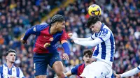 Gol-gol Barcelona dicetak oleh empat pemain berbeda. Mereka adalah Gerard Martin, Marc Casado, Ronald Araujo, dan Robert Lewandowski. (AP Photo/Joan Monfort)