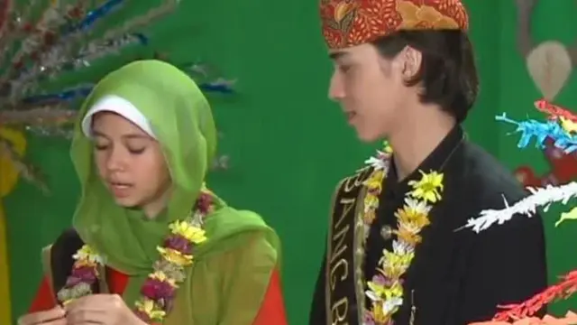 Stefan William Melakoni Adegan Pernikahan