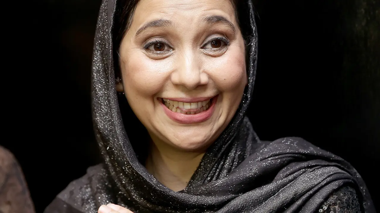 Ayu Azhari
