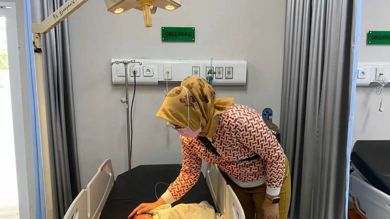 Suara Tangisan Tuntun Warga Palembang Temukan Bayi di Tumpukan Sampah