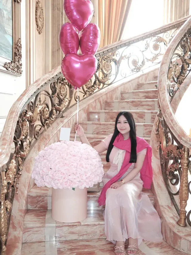 Potret Tangga Rumah Sisca Kohl (Instagram siscakohl)