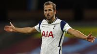 9. Harry Kane (150 gol) - Harry Kane masuk ke dalam daftar 10 pencetak gol terbanyak di Liga Inggris dengan koleksi 150 gol saat ini. Penampilan impresif Kane musim ini memastikan dirinya berpeluang untuk menambah jumlah gol. (AFP/Jason Cairduff/pool)