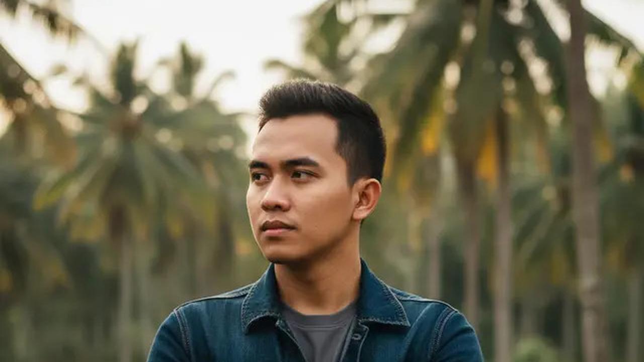 10 Model Rambut Pria Pendek Rapi 2 Jari, Tampil Stylish dan Maskulin