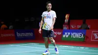 Tunggal putra Indonesia Anthony Sinisuka Ginting saat bertanding melawan pemain Thailand Kunlavut Vitidsarn pada babak pertama/32 besar Daihatsu Indonesia Masters 2021 di Bali International Convention Center, Rabu (17/11/2021) sore WIB. Anthony Ginting kalah 21-19, 14-21 dan 13-21. (HUMAS PP PBSI)