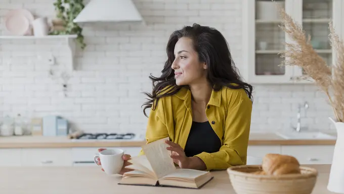 wanita juli berjiwa tenang