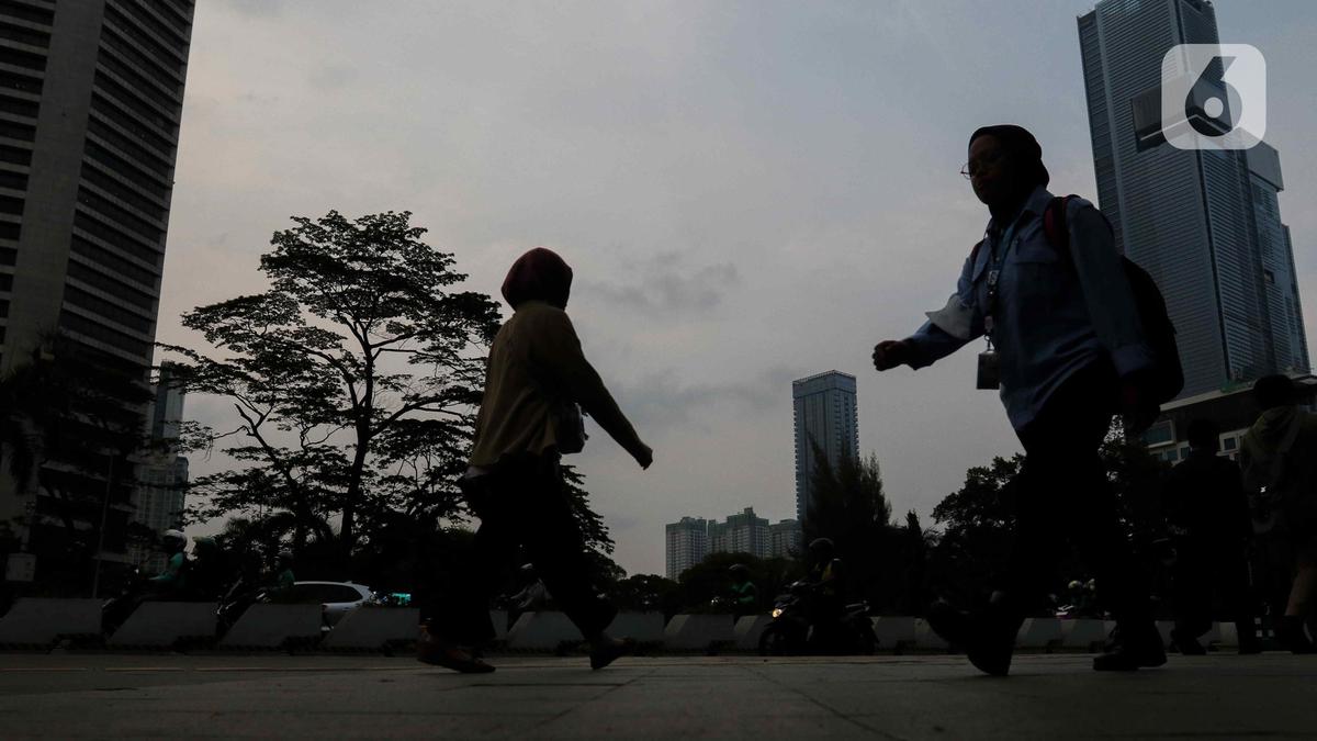 Daftar Lengkap UMP 2024 di 33 Provinsi