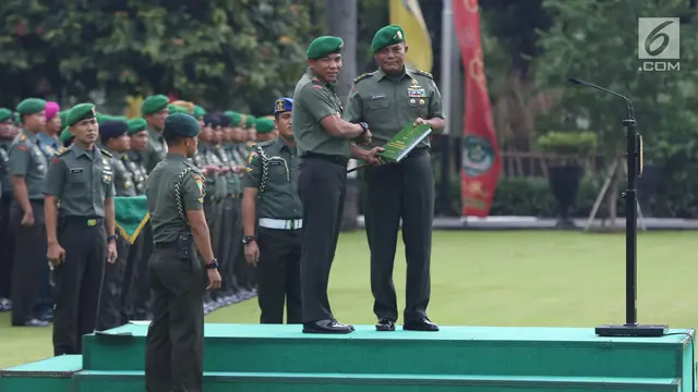 Pedang Pora Sambut Kedatangan Pangdam Jaya yang Baru