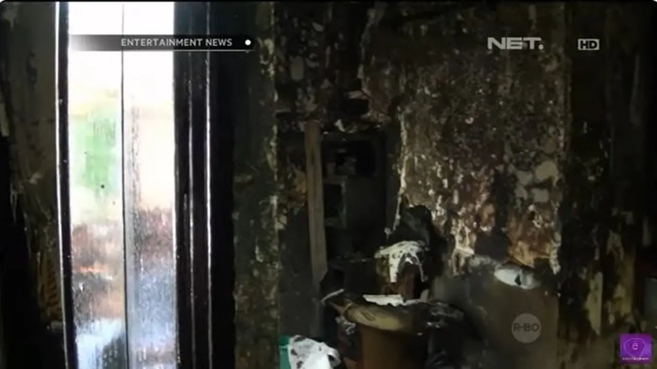 Potret Kebakaran Rumah Umi Pipik (YouTube/Net Entertainment News)