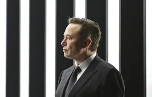 Jalan Elon Musk Kembali Menyandang Status Triliuner Tersendat