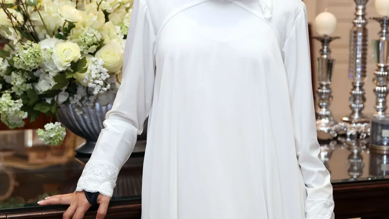 Yuni Shara