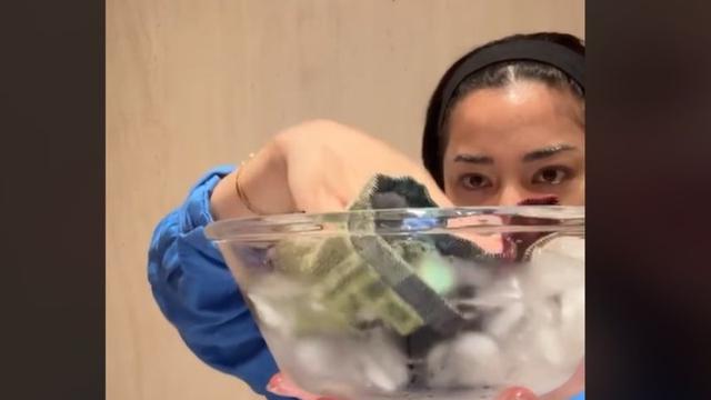 Nikita Willy Ungkap Cara Simpel dan Murah Dapatkan Wajah Glowing, Salah Satunya Pakai Es Batu.  foto: TikTok @nikitawillyofficial