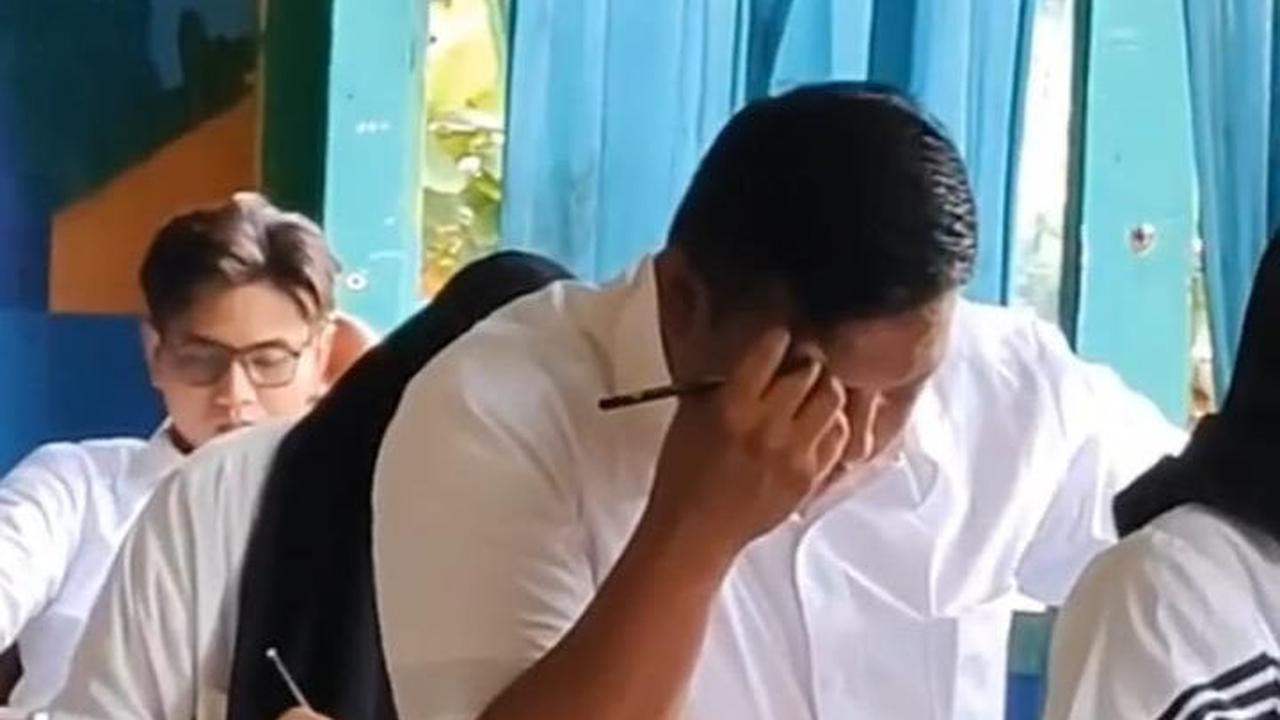 Viral Momen Istri Awasi Suaminya Ujian, Warganet: Muridku Ternyata Suamiku