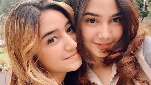 6 Potret Kebersamaan Syifa Hadju dan Dannia Salsabilla, Bak Kakak Adik