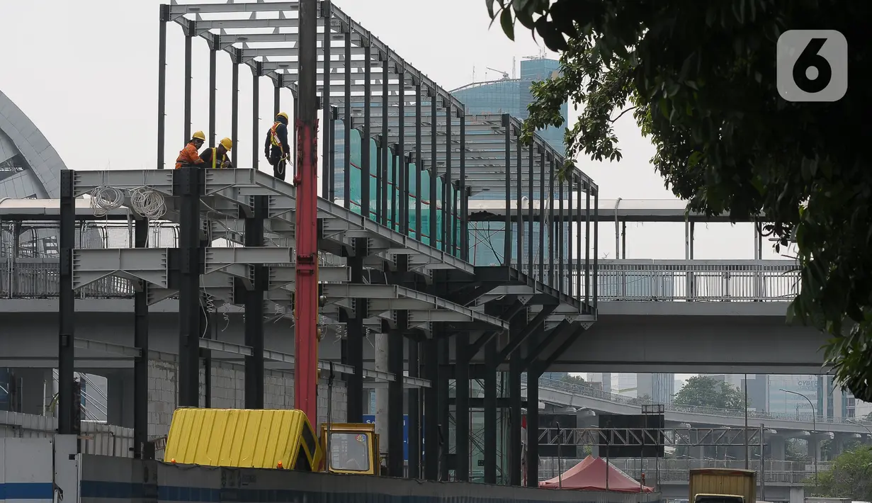 Saat ini, 34 halte yang sudah selesai direvitalisasi dan kembali digunakan masyarakat pengguna moda transportasi. (merdeka.com/Imam Buhori)