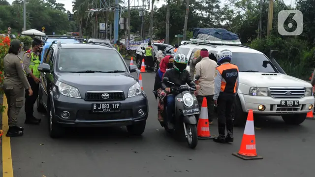Jalur Puncak Jelang Malam Pergantian Tahun
