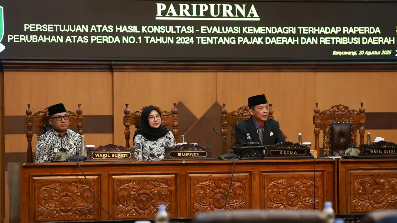 Rapat Paripurna, Pemkab dan DPRD Banyuwangi Pastikan Tarif PBB Tidak Naik