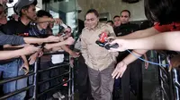 Ketua Dewan Pimpinan Pusat PAN itu tampak tersenyum, namun enggan berbicara banyak kepada wartawan, Jakarta, Selasa (24/6/14). (Liputan6.com/Johan Tallo)