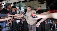 Ketua Dewan Pimpinan Pusat PAN itu tampak tersenyum, namun enggan berbicara banyak kepada wartawan, Jakarta, Selasa (24/6/14). (Liputan6.com/Johan Tallo)