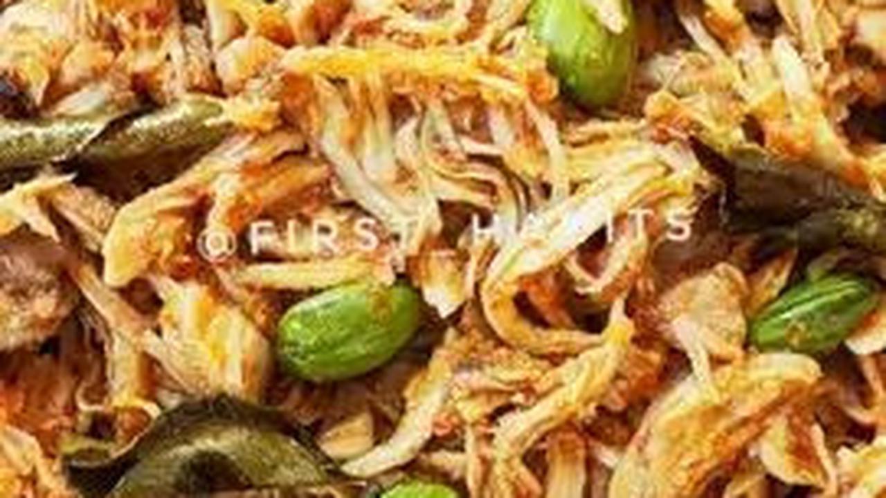 6. Ayam Suwir Pedas Manis