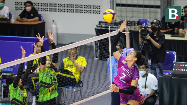 Foto: Jakarta Pertamina Fastron Buat Sang Juara Bertahan, Jakarta Mandiri Popsivo Polwan Cicipi Kekalahan Kedua di PLN Mobile Proliga 2022