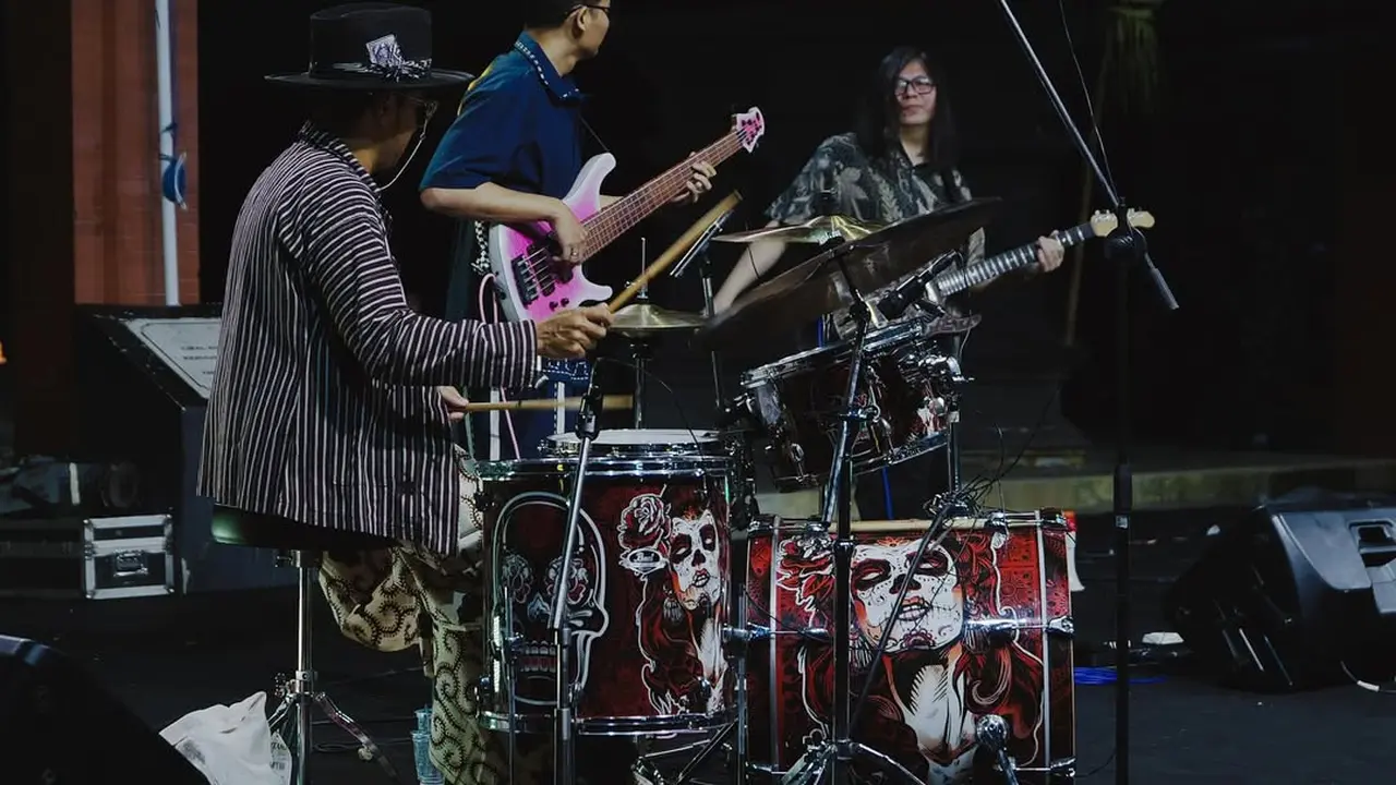 Nguber Drummer tampil selama 2 hari di Festival Geopark Bojonegoro 2025. (ist)