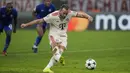 Pemain Bayern Munchen, Harry Kane mengeksekusi tendangan penalti ke gawang Dinamo Zagreb pada laga Liga Champions 2024/2025 di Allianz Arena, Munchen, Jerman, Rabu (18/09/2024). (AP Photo/Matthias Schrader)