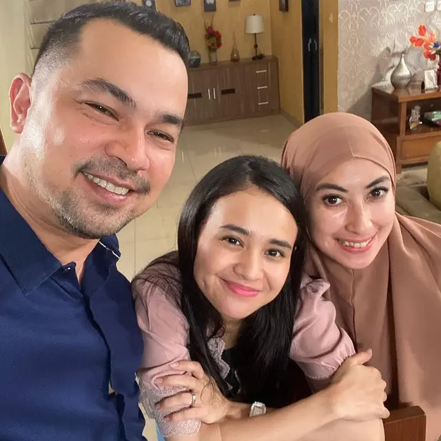 7 Potret Kebersamaan Pemain Sinetron Cinta Mulia yang Segera Tayang