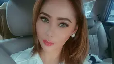 Tak ada angin tak ada hujan, Inul Daratista curhat soal romantika kerja keras banting tulang cari uang. Curahan hati Nyonya Adam Suseno tertuang di akun Instagram terverifikasi, pada Selasa (11/10/2022) bersama sebuah swafoto di dalam mobil. Inul Daratista melontar uneg-uneg soal siapa yang doyan duit, konsistensi dalam kerja, hingga pentingnya memilih teman. (Foto: Dok. Instagram @inul.d)