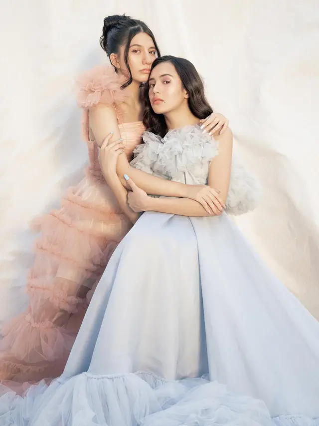 7 Pemotretan Beby Tsabina dan Cassandra Lee dari Tema Barbie Hingga Jadi Tuan Putri