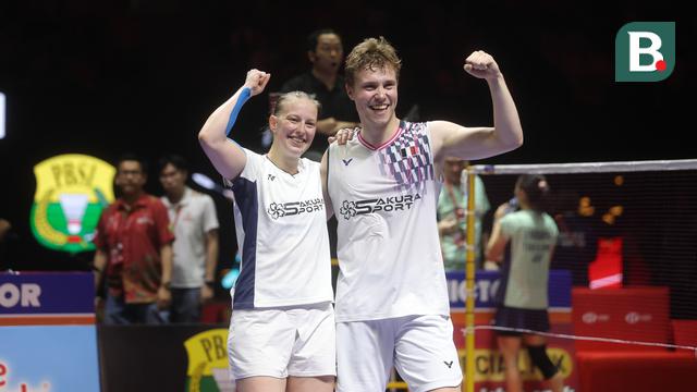 Foto: Cetak Sejarah, Wakil Prancis Juara Indonesia Open 2025