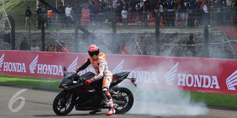 20161025-All-New-Honda-CBR250RR-Jakarta-Marc-Marquez-AY