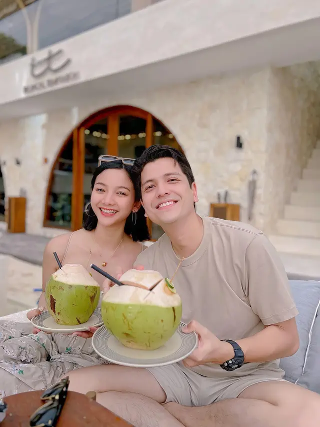 [Fimela] Glenca Chysara dan Rendi Jhon