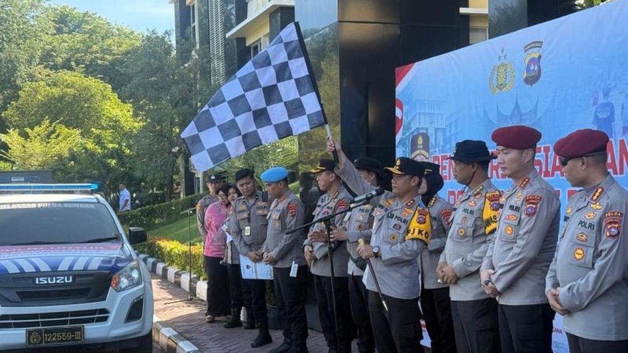 Polda Sumbar Salurkan Bantuan Logistik untuk Korban Bencana Alam di Lima Daerah Prioritas
