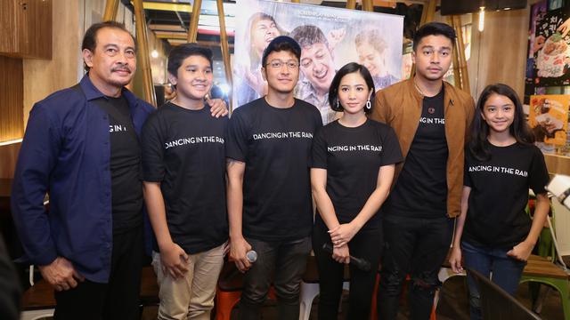 [Bintang] Preskon film Dancing In the Rain