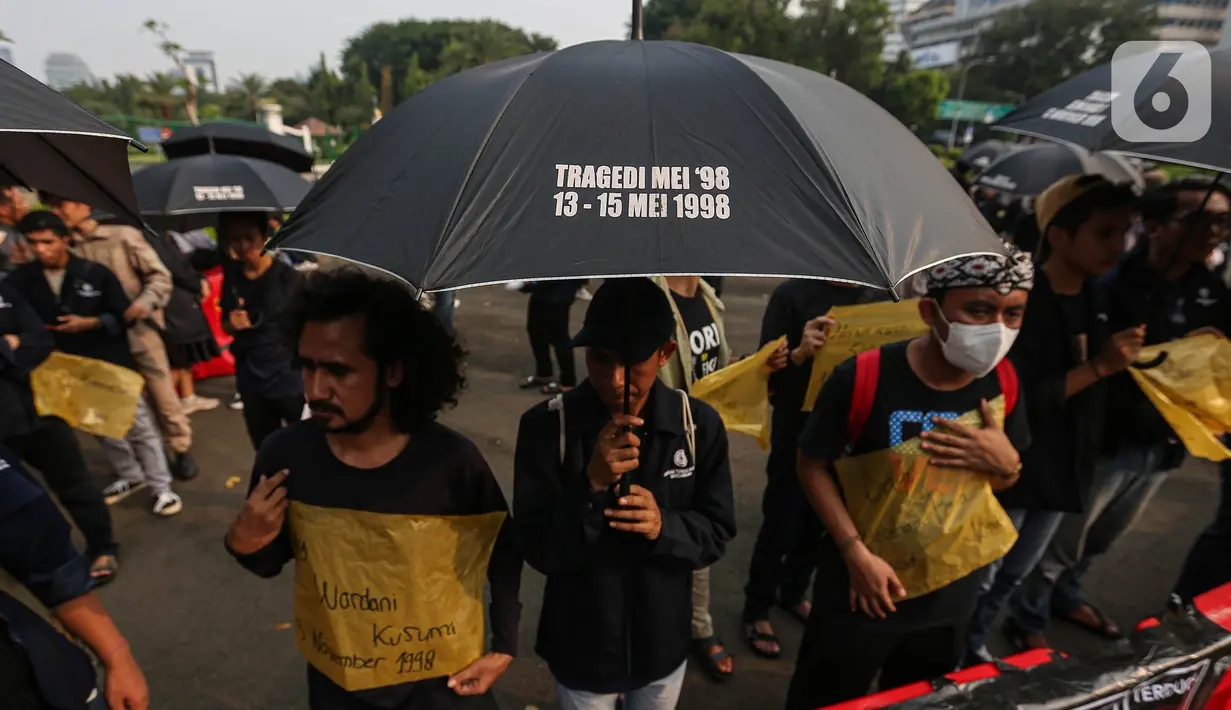 Ribuan bangunan dirusak serta terjadi penjarahan dan pembakaran. (Liputan6.com/Angga Yuniar)
