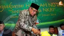 Ketua PNBU Said Agil Siraj memotong tumpeng tasyakuran peringatan hari lahir atau Harlah ke-88 NU (Liputan6.com/Faisal R Syam).