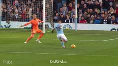 Sergio Aguero mencetak empat gol saat Manchester City bungkam Leicester 5-1. This video is presented by Ballball.