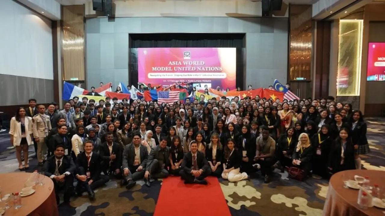 Membentuk Masa Depan Dunia Lewat AWMUN X di Malaysia yang Hadirkan 258 Delegasi dari 27 Negara