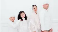 Krisdayanti Kumpul dengan Keluarga Besar, Aurel Hermansyah Kirim Pesan di Kolom Komentar