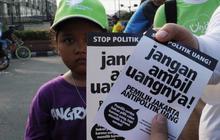 Demo "Stop Politik Uang" jelang Pilgub DKI