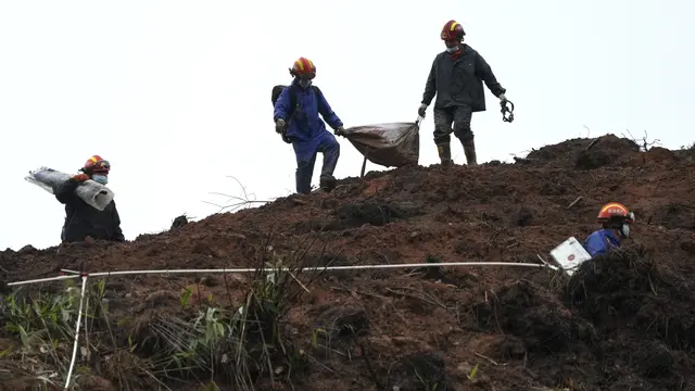 Satu Kotak Hitam Pesawat China Eastern Airlines Ditemukan