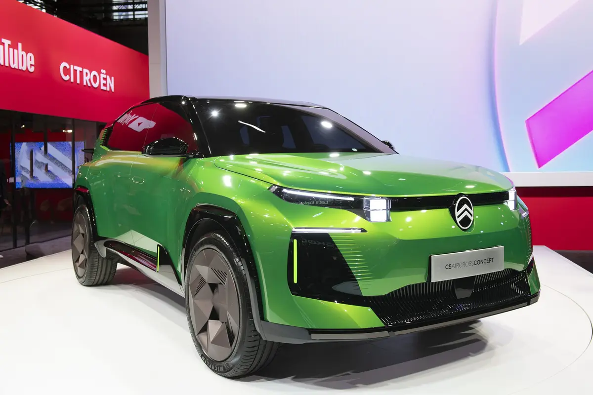 Citroen Pamer Konsep SUV C5 Aircross Pertama di Dunia (ist)