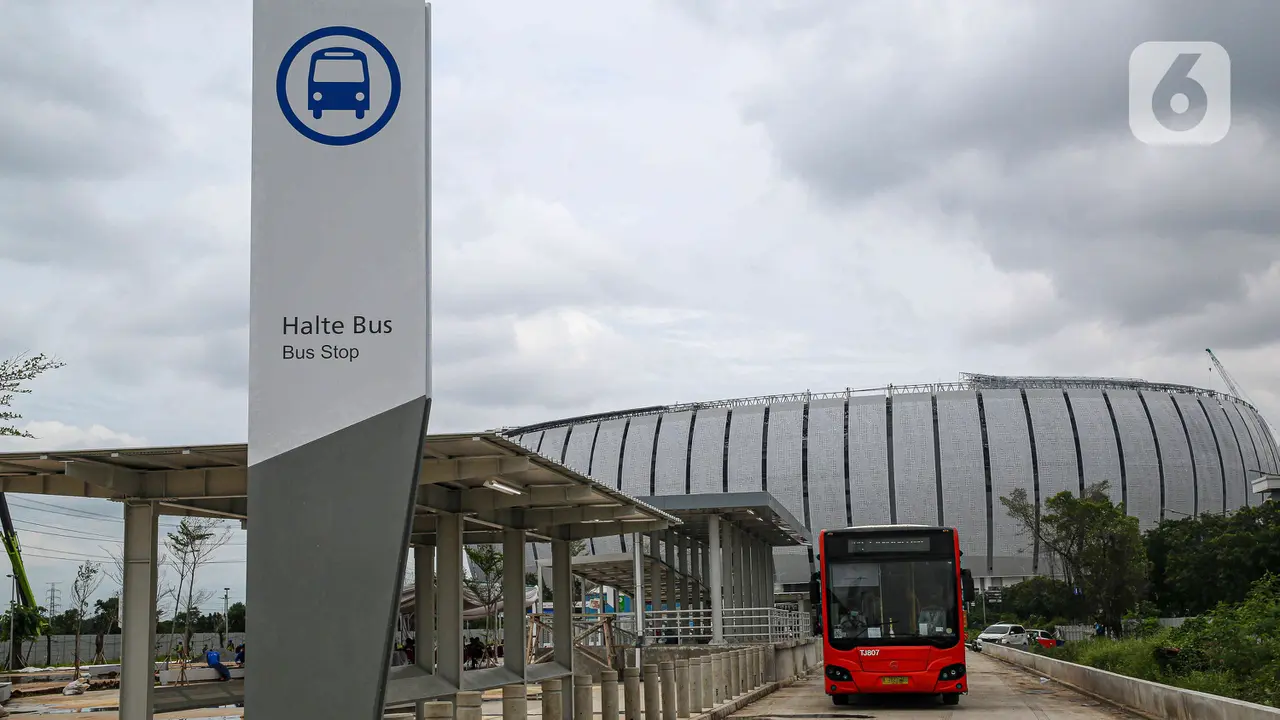 Transjakarta Rute Stadion JIS-Senen Mulai Beroperasi