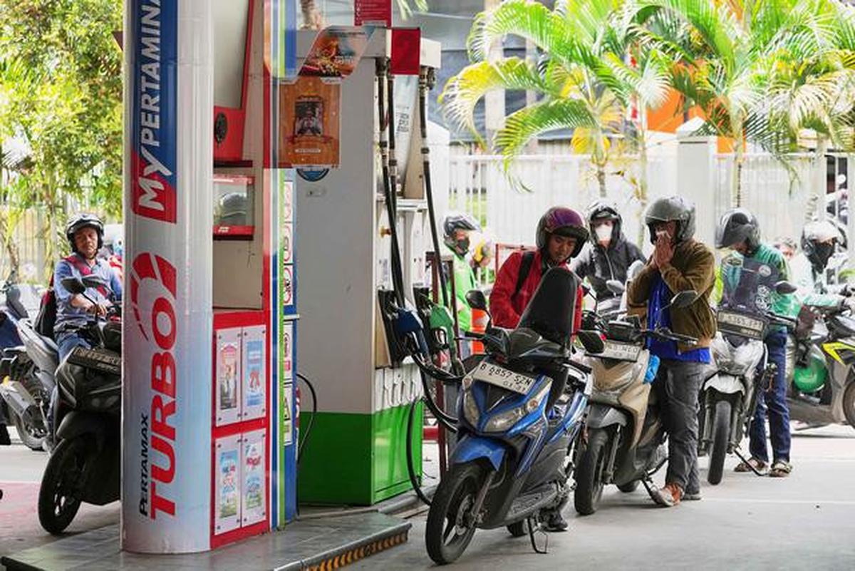 Bahlil Ajak Masyarakat Hemat Gas: Matikan Kompor Kalau Masakan Sudah Matang