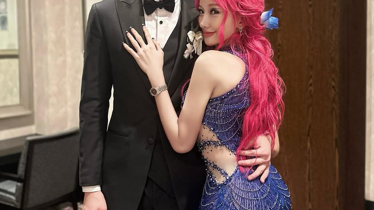 Potret Lucinta Luna di Pernikahan Vincent-Vior, Tampil Menyala dengan Rambut Pink