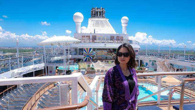 Potret Mewahnya Kapal Pesiar Terbesar yang Pernah Bersandar di Pelabuhan Benoa Bali, Angkut 4.279 Wisman