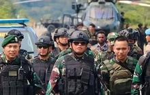 ⁠Pakai Rompi Anti-Peluru, Letjen TNI Saleh Sampai Tembus Hutan Sapa Pasukan Pandawa Kostrad