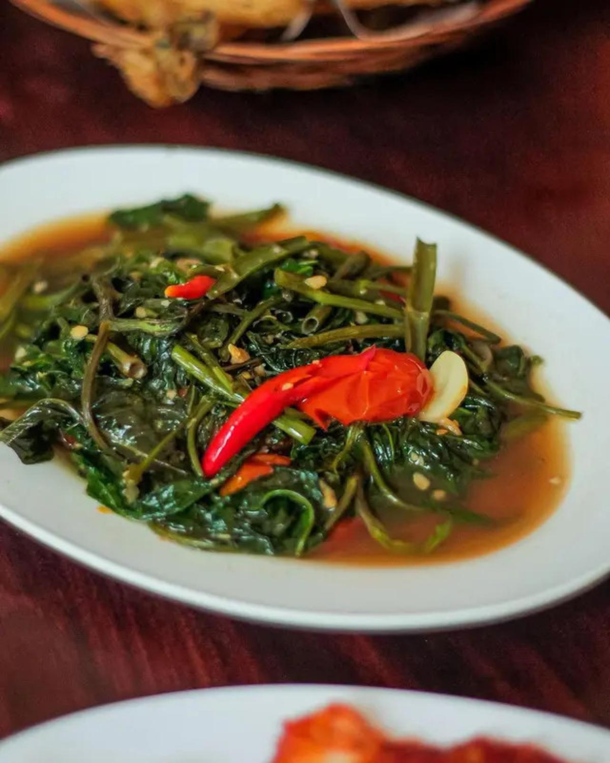 Oseng Kangkung, Yuk Coba Resep Simpel Berikut untuk Menu Sahur
